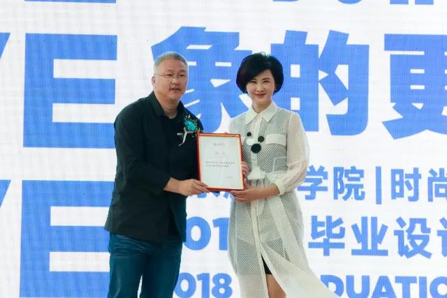 红鹤老总_红鹤
