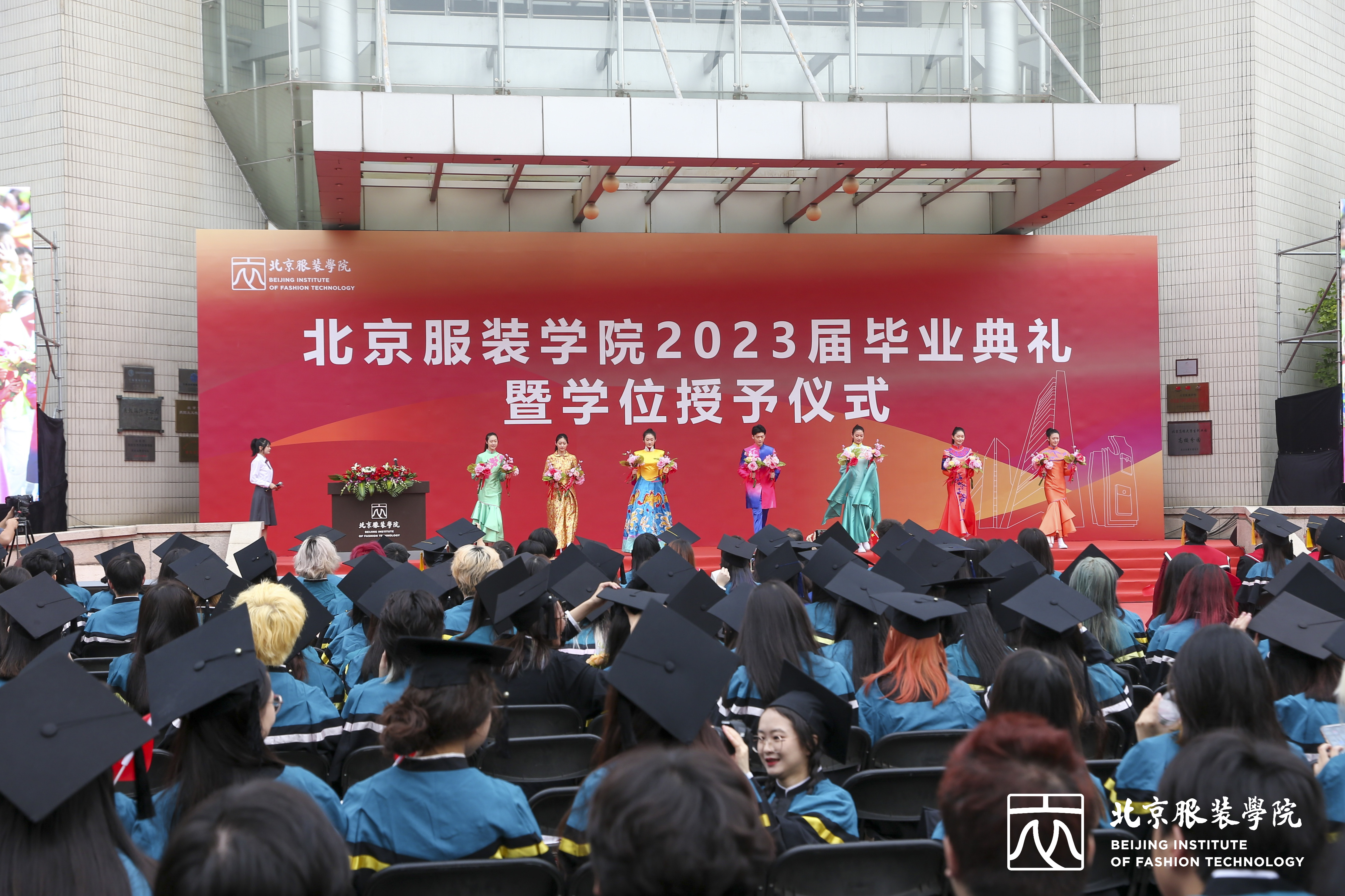 “以梦为马——大学四年情景回顾”服装走秀4.jpg