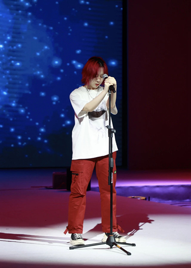 b09.jpg